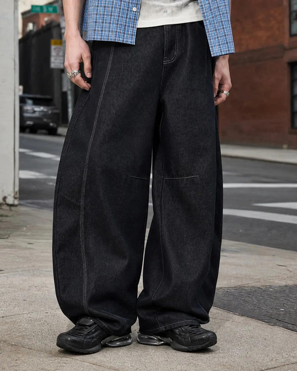 INFLATION Raw Color Barrel Baggy Jeans